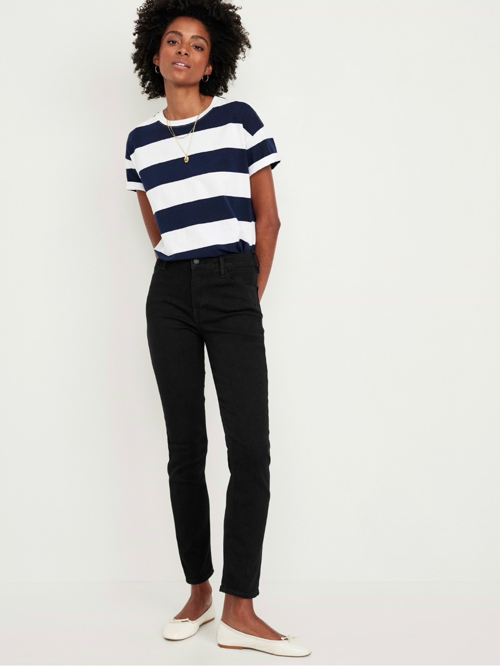 Old Navy High rise wow straight ankle jeans / black / size 6